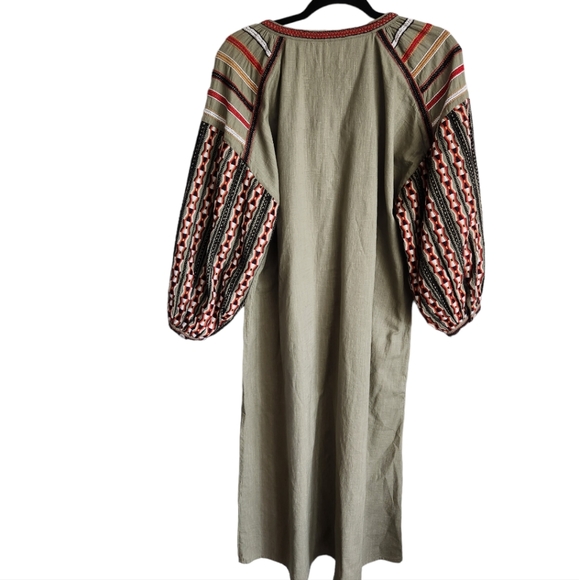 V De Vinster Embroidered Ballon Sleeve Dress - Picture 16 of 16